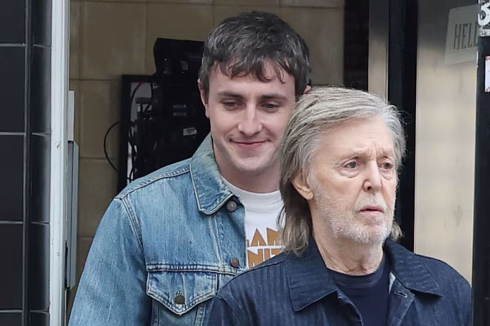 Paul Mescal y Paul McCartney