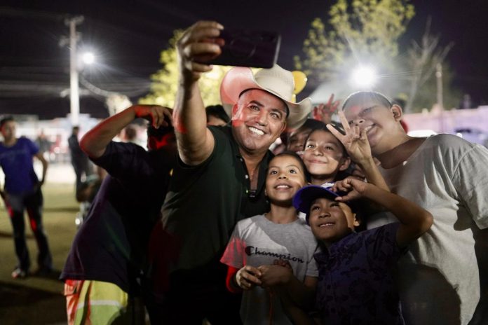 Vecinos de La Retama agradecen a Chano Díaz mejoras en alumbrado y limpieza del sector