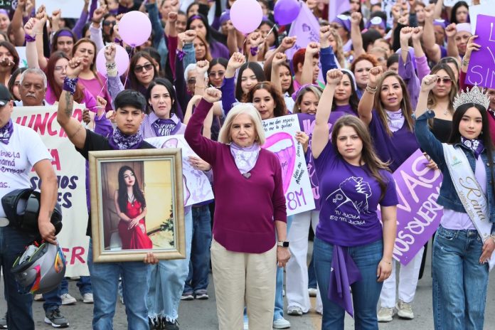 DIF Sabinas se suma y respalda marcha del 8M en favor de las mujeres
