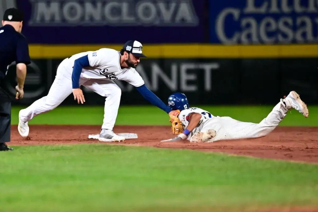 Acereros cae ante Sultanes en juego de pretemporada