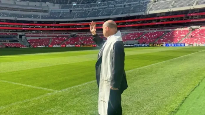 Bendicen el Estadio Banorte