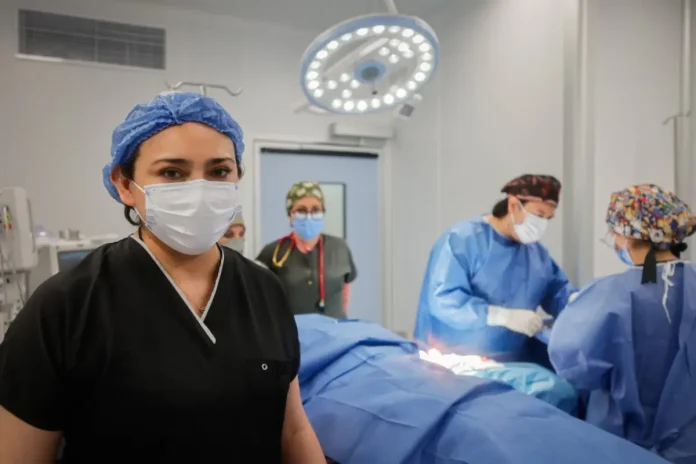Brinda HRAE del ISSSTE en Acapulco atención especializada en salas de hemodiálisis y hemodinamia