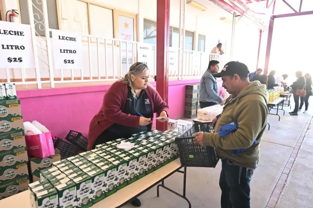 Carlos Villarreal pone en marcha “Canasta Básica para Todos” en Monclova