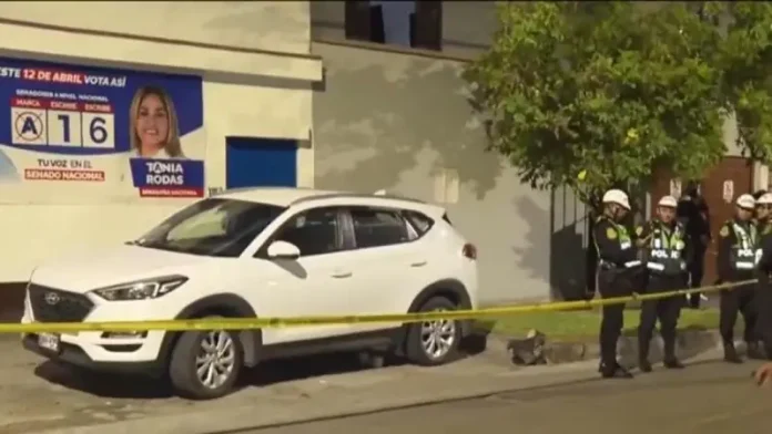 Encuentran cuerpo en camioneta