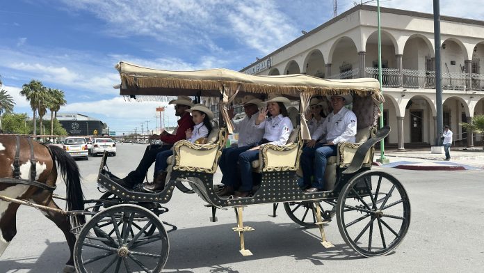 Celebración del 133 aniversario de Frontera con cabalgata tradicional