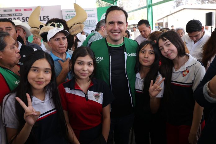 Llevamos desarrollo parejo a todas las regiones: Manolo Jiménez