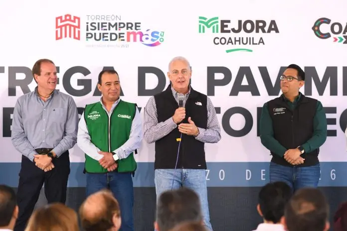 Román Cepeda entrega la pavimentación del bulevar Torreón 2000 y ...