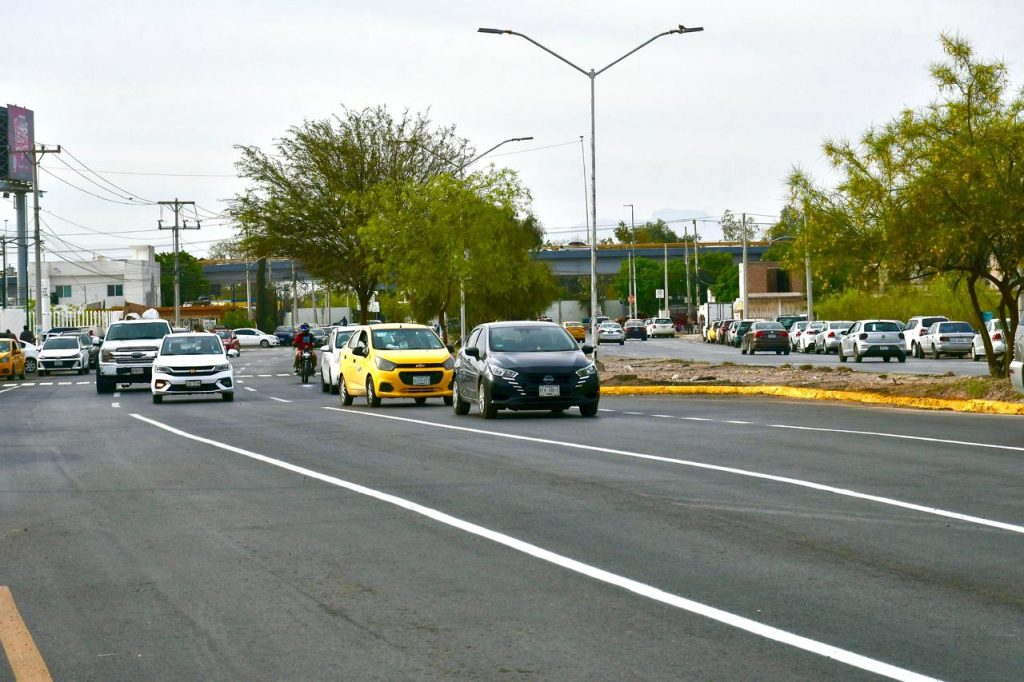 Román Cepeda entrega la pavimentación del bulevar Torreón 2000 y prolongación Juárez 