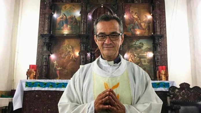 Sacerdote Juan Manuel Zavala