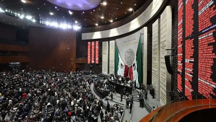Destacan importancia del equilibrio de poderes tras votación de reforma electoral