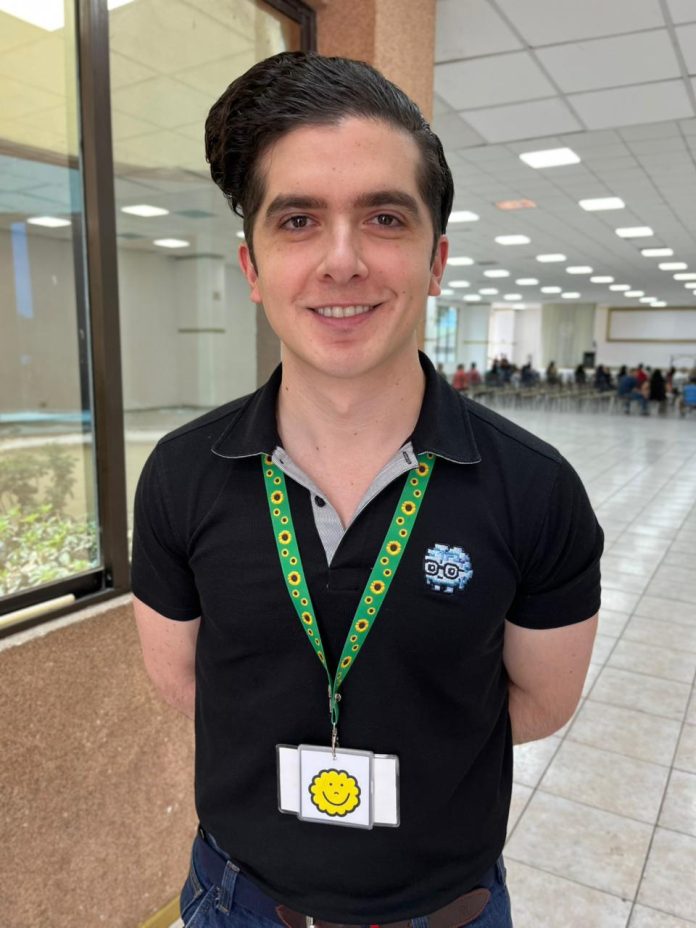 Especialista impartió conferencia en Múzquiz sobre neurodiversidad, TDAH y autismo, promoviendo inclusión, respeto y reconocimiento de habilidades.