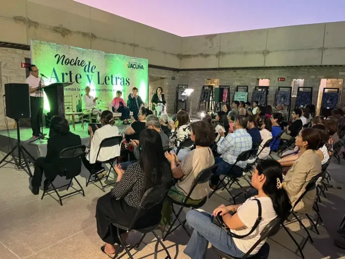 Presentan artistas acuñenses obras en la Noche de Arte y Letras