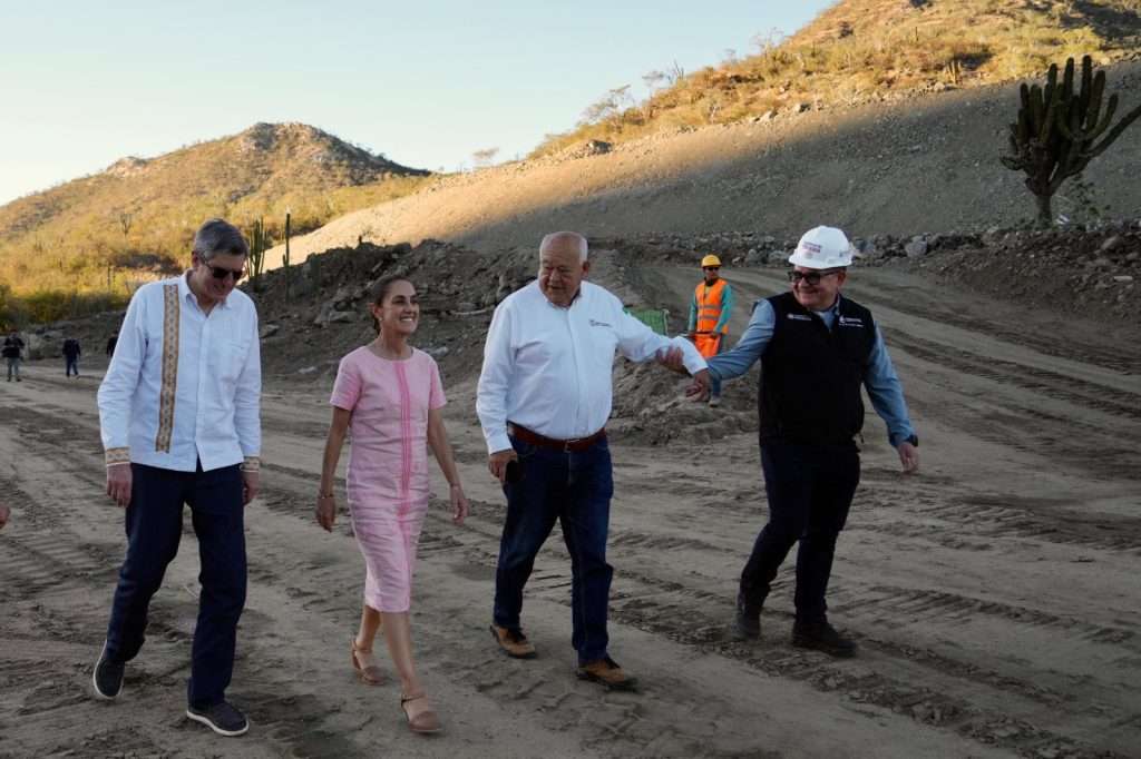 Claudia Sheinbaum concluye exitosa y cálida gira por Sinaloa y Baja California Sur; avanzan acciones de seguridad, educación, salud y agua