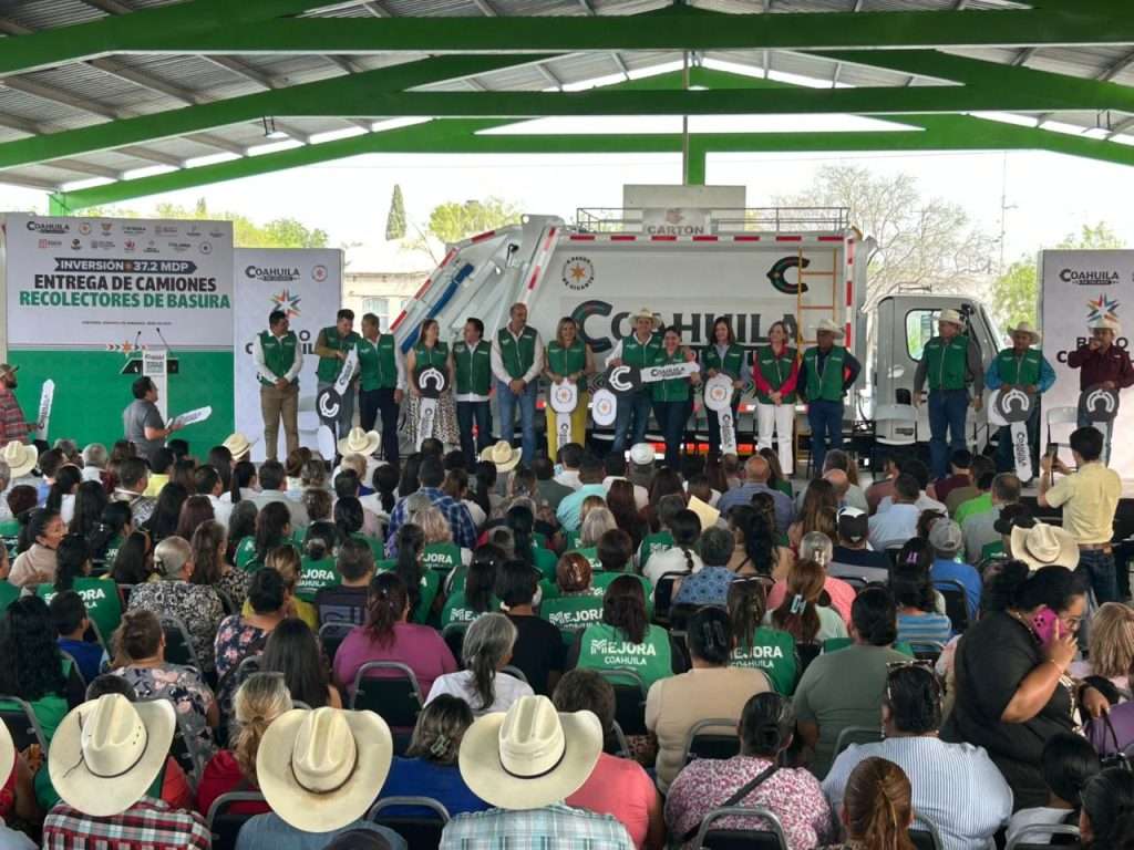 Entregan camiones recolectores en Castaños para fortalecer servicios de limpieza