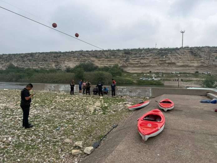 Fallecen dos personas durante paseo en kayak en el Río Bravo