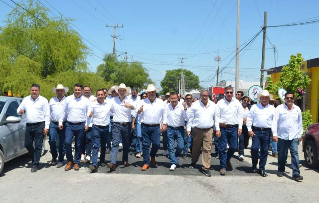 Héctor Miguel García Falcón “El Gachupín” se registra como candidato a diputado local por el Distrito 06