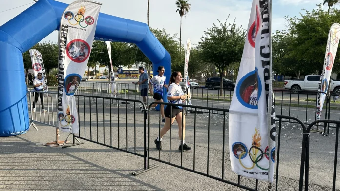 Participantes en la Carrera atlética de La Purísima en Monclova