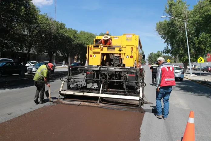 Intensifica Gobierno de Saltillo rehabilitación de Avenida Universidad