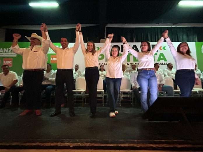 PRI formaliza candidaturas a diputaciones locales en evento multitudinario en Monclova