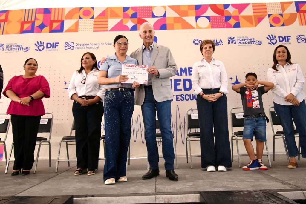 Román Cepeda arranca el programa de salud “Con el DIF Tú También Puedes Ver y Escuchar”