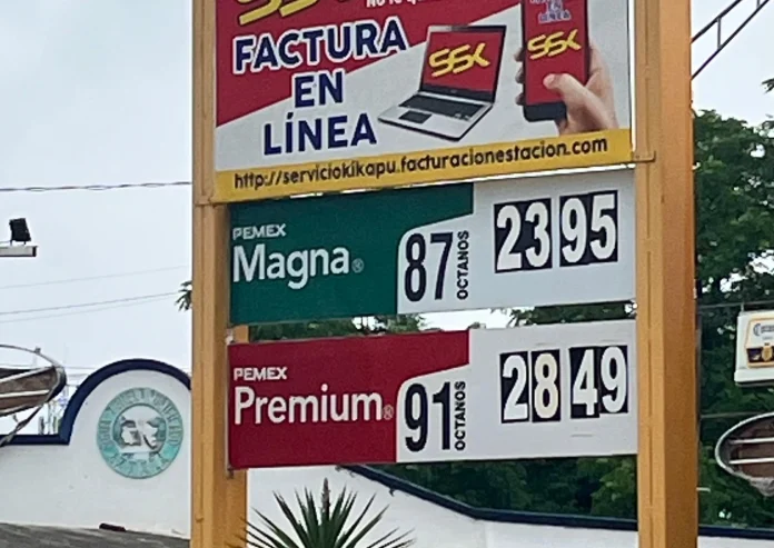 La gasolina Premium supera los 28 pesos en Múzquiz durante 2026; el aumento genera preocupación por su impacto económico.