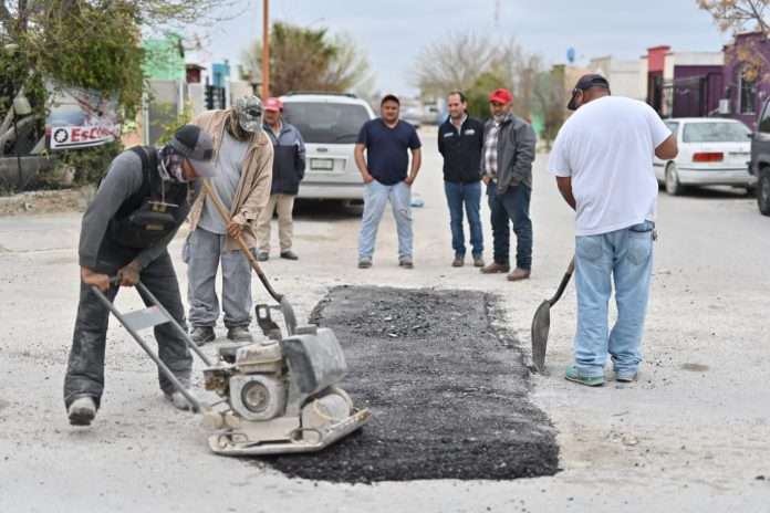 Refuerza municipio labores de bacheo tras lluvias