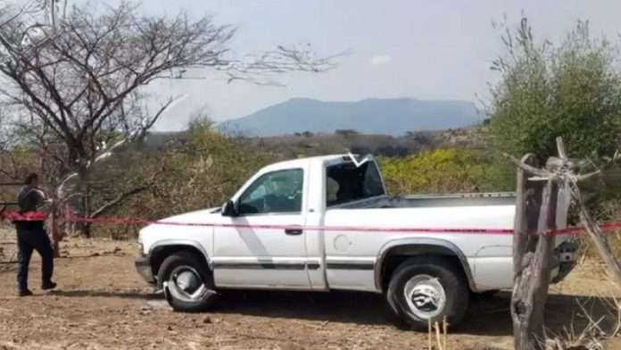 Camioneta abandonada