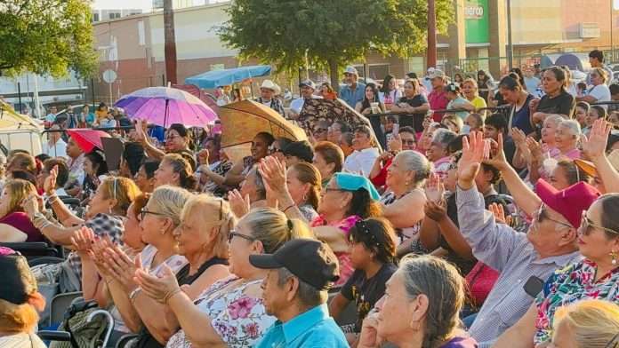 Reconocen a las madres acuñenses con festejo