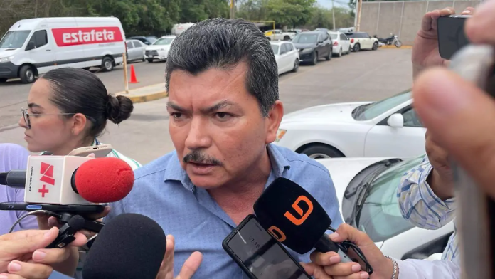 Marco Almanza, exmando de investigación en Sinaloa, se presenta ante autoridades de Estados Unidos