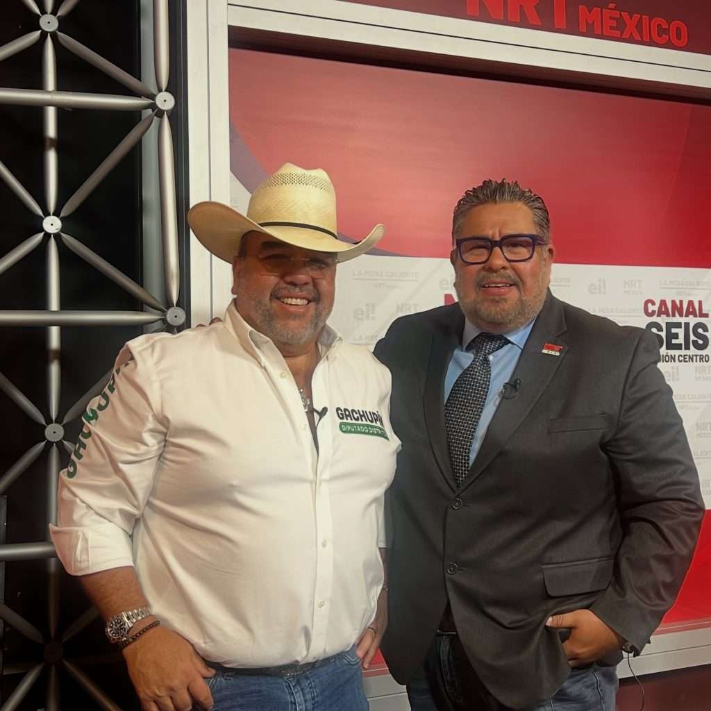 Miguel García Falcón Gachupin, candidato Distrito 06, en la Mesa Caliente