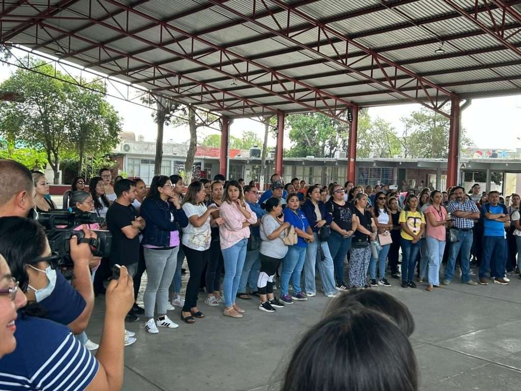 Padres de familia de Secundaria Andrés S. Viesca, Saltillo