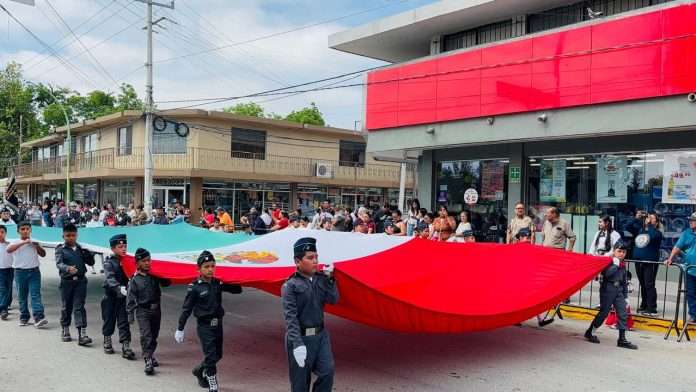 Conmemoran con desfile cívico-militar el aniversario de la Batalla de Puebla