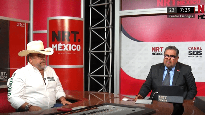 Miguel García Falcón Gachupin, candidato Distrito 06, en la Mesa Caliente