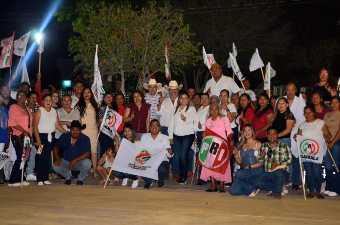 El diputado electo Héctor Miguel García Falcón “Gachupín” visitó Ocampo durante su gira de agradecimiento, donde refrendó su compromiso de trabajar por las familias del Distrito 6.