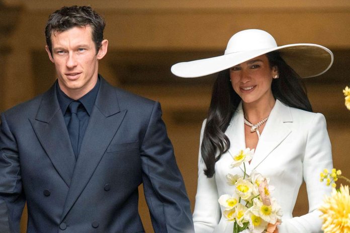 Dua Lipa y Callum Turner.