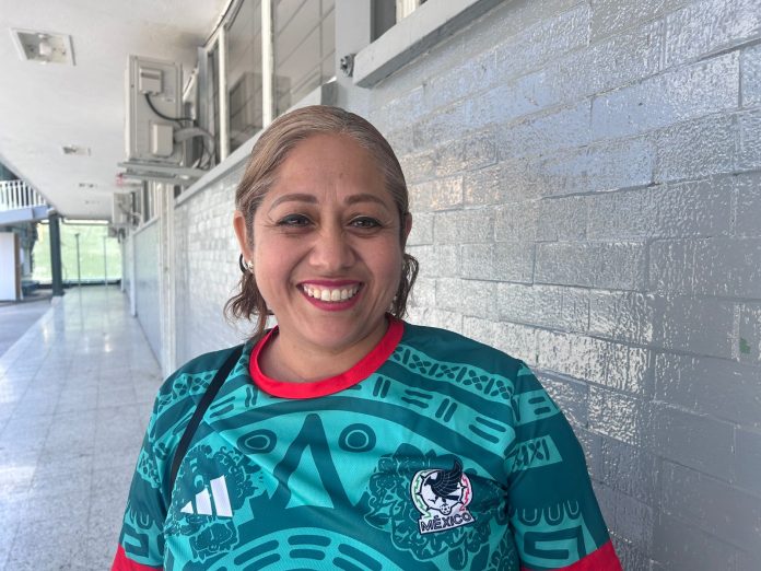 Escuelas adelantan salida para que alumnos disfruten la inauguración del Mundial