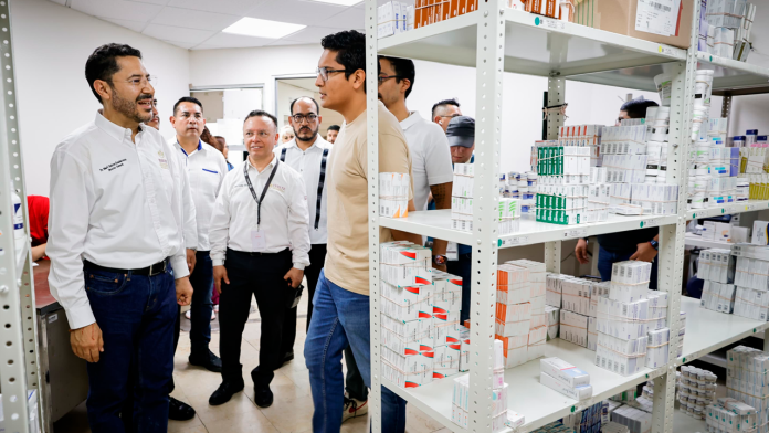 Marti Batres en el ISSSTE Monclova