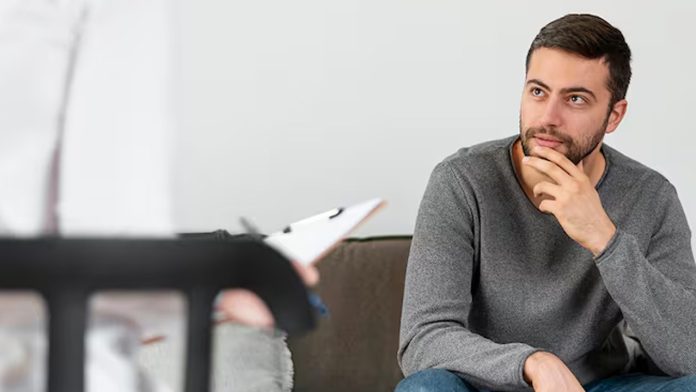 Salud mental masculina: Depresión y deudas afectan a miles de padres en México