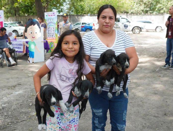 La Secretaría de Salud de Coahuila y el Gobierno Municipal de Múzquiz realizaron una Brigada Integral de Salud Animal para prevenir la rickettsia y el gusano barrenador