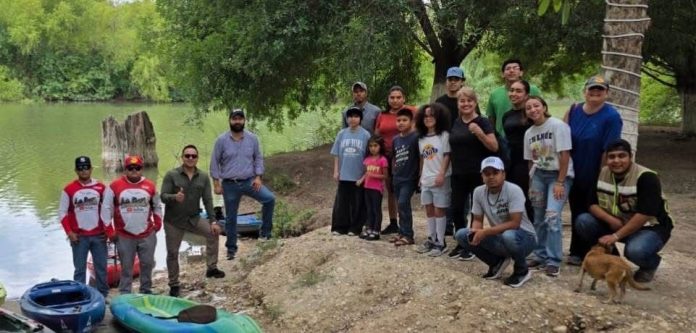 Exitosa jornada de limpieza en el río Sabinas