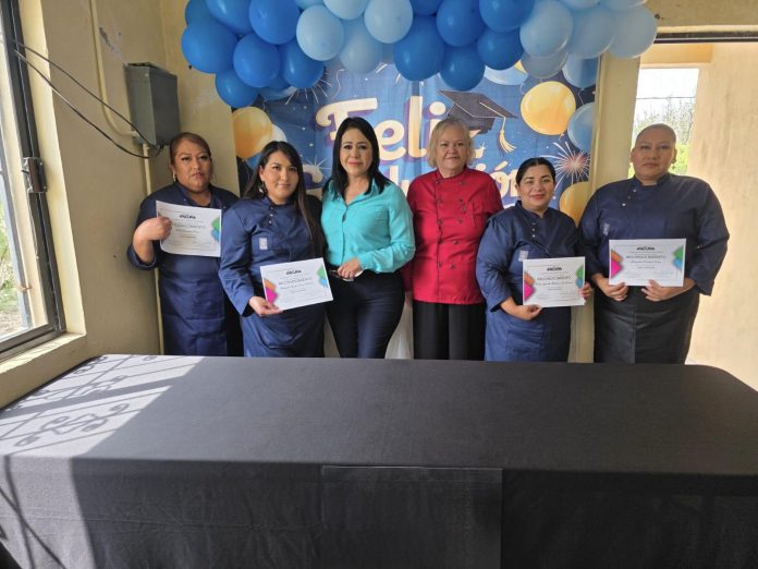 Concluyen curso de repostería en el Centro Comunitario El Pilar