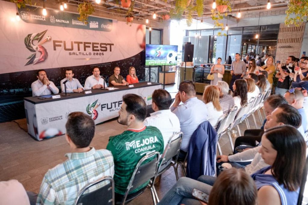 Autoridades municipales de Saltillo anuncian el FutFest 2026 para el Mundial, con pantallas gigantes y actividades.