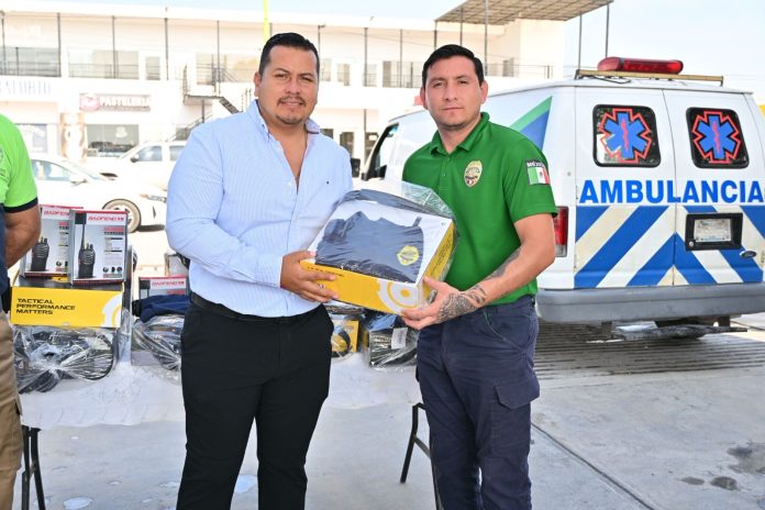 Javier Flores fortalece a Protección Civil de San Buenaventura con equipo y personal
