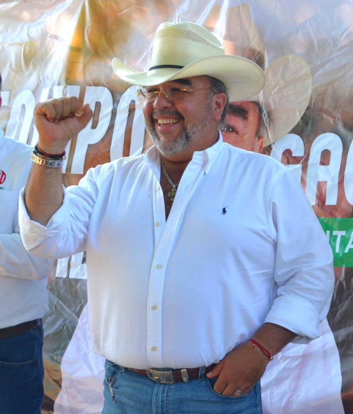 El diputado electo Héctor Miguel García Falcón invitó a las familias de Múzquiz a su gira de agradecimiento este jueves 9 de julio en la Plaza Principal, con la participación musical de Reyes Locos.