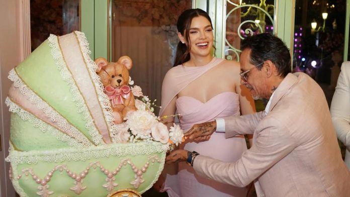 Marc Anthony y Nadia Ferreira