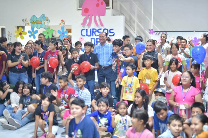 Inician mas de 500 niños cursos de verano en centros comunitarios