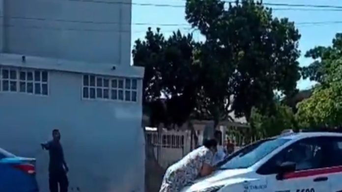 Conflicto por deuda