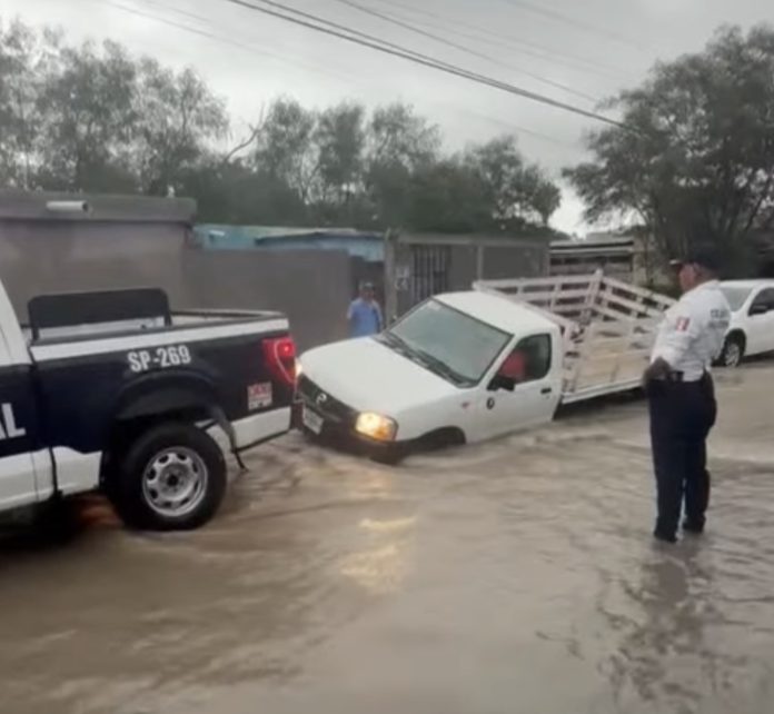 Afectaciones por la lluvia en Monclova y labores de Protección Civil