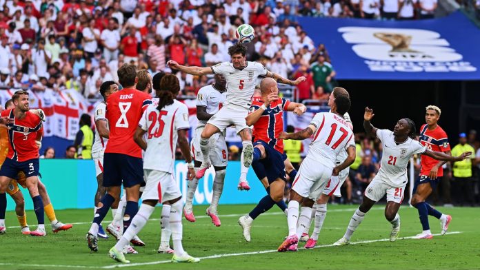 Inglaterra remonta a Noruega