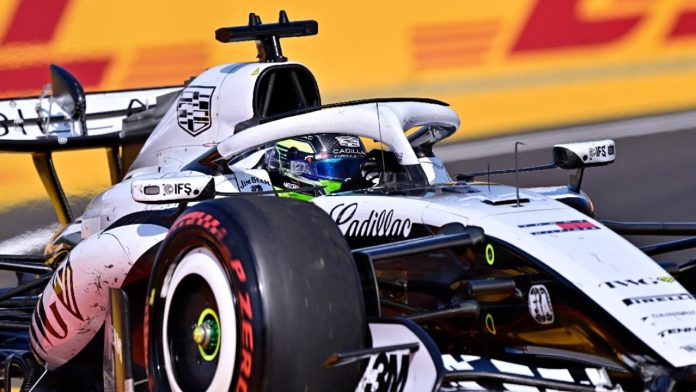 Lando Norris conquista el Gran Premio de Hungría; Checo Pérez abandona